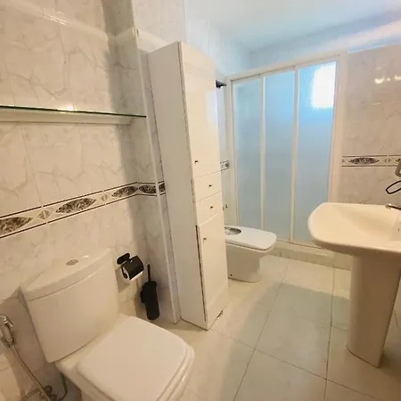 Paradise Holidays 2 Bedrooms & Sea View, Tenerife