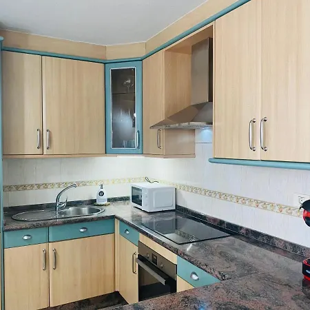 Paradise Holidays 2 Bedrooms & Sea View, Tenerife *