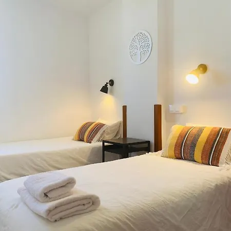 Paradise Holidays 2 Bedrooms & Sea View, Tenerife