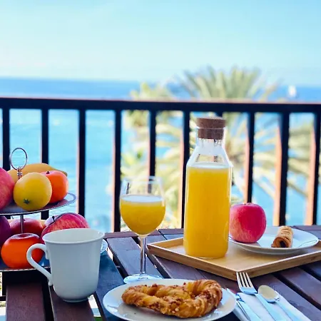 Paradise Holidays 2 Bedrooms & Sea View, Cristianos, Tenerife Apartament *