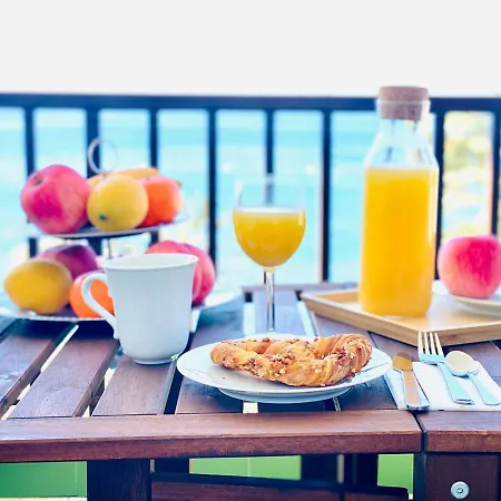 Paradise Holidays 2 Bedrooms & Sea View, Cristianos, Tenerife Apartament