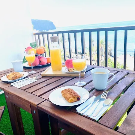 Paradise Holidays 2 Bedrooms & Sea View, Tenerife